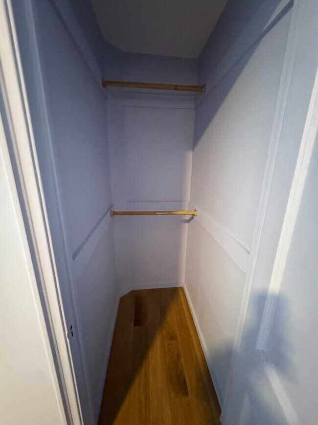 Building Photo - 1525 N Front St