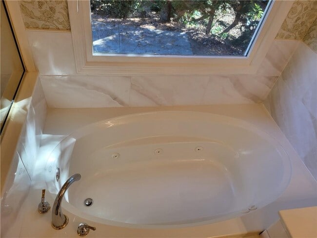 Building Photo - 4800 Natchez Trace Ct