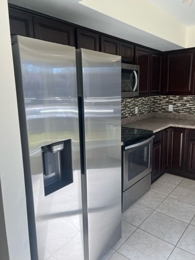 Building Photo - FOR RENT VIRGINIA BEACH!