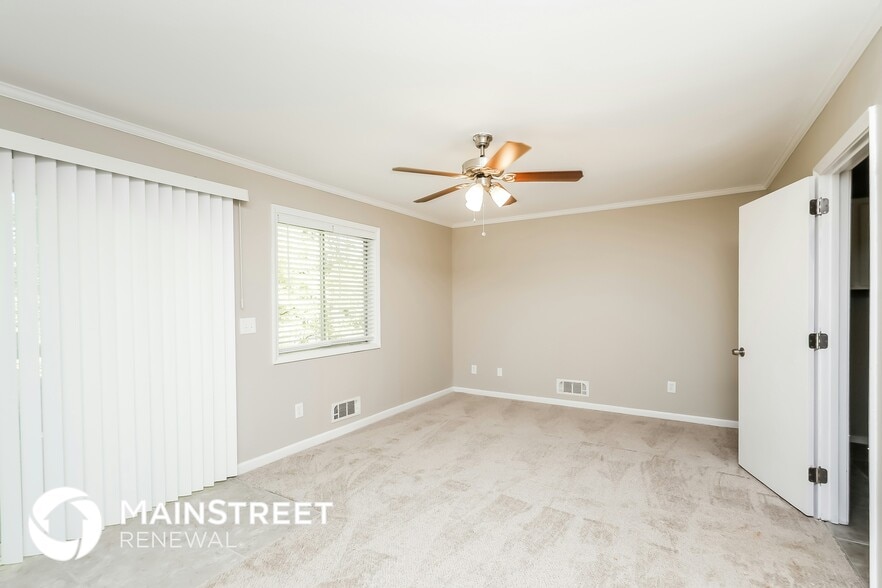 Building Photo - 4980 Fairforest Dr