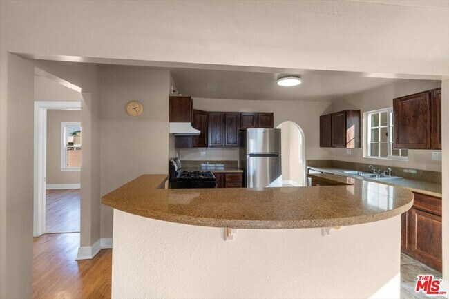 Building Photo - 7818 Dalton Ave