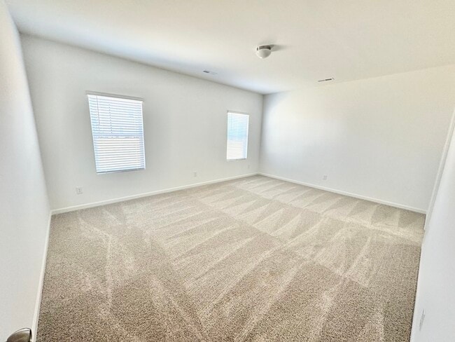 Building Photo - New 3 br 2.5 ba home in Kensington community China Grove