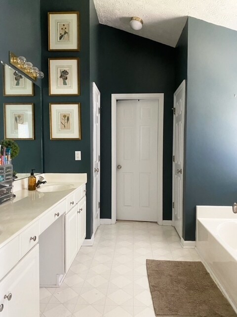 Building Photo - 333 Weatherstone Pl