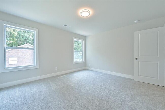 Building Photo - 2704 Allyn Way NW