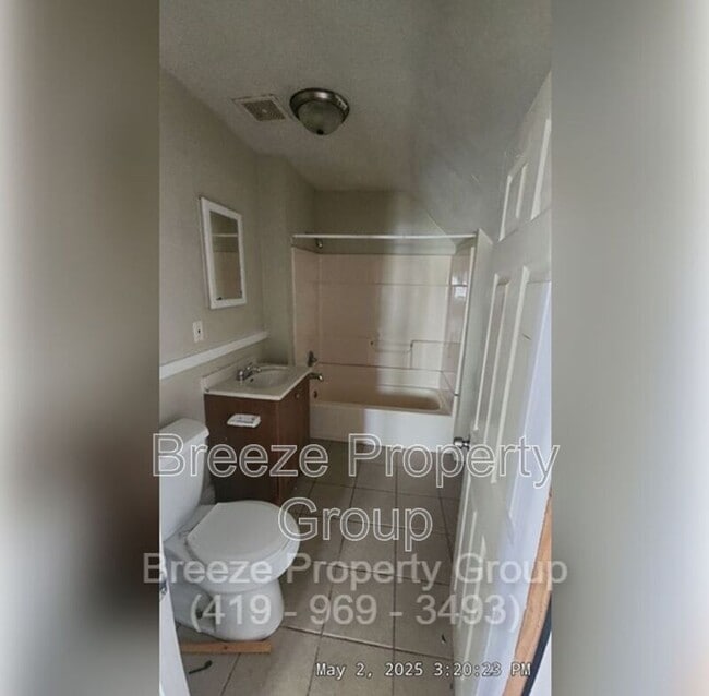 Building Photo - 1413 Colburn St