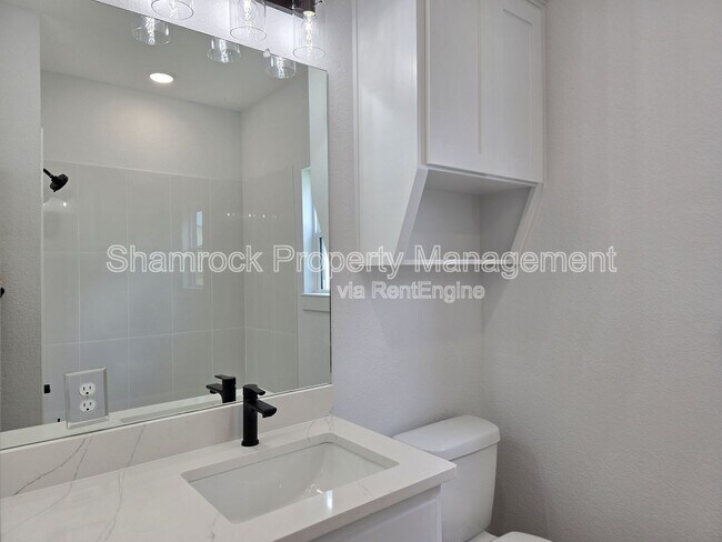 Building Photo - 9904 Ridings Dr