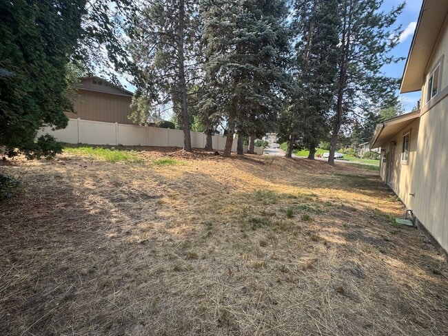 Building Photo - HANGMAN VALLEY 4 BEDROOM HOME