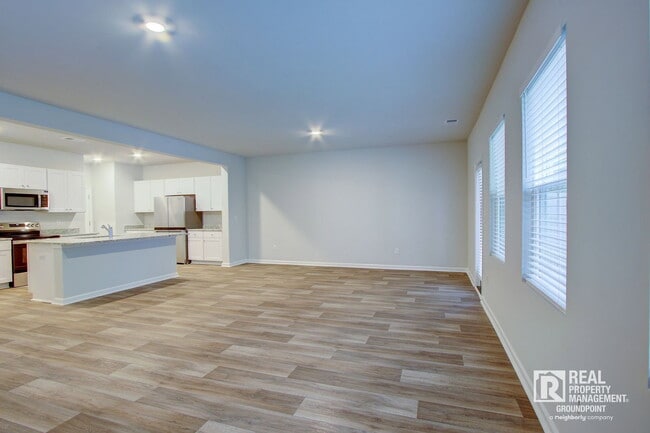 Building Photo - 169 Fern Brg Dr