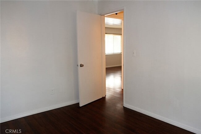 Building Photo - 501 University Pl