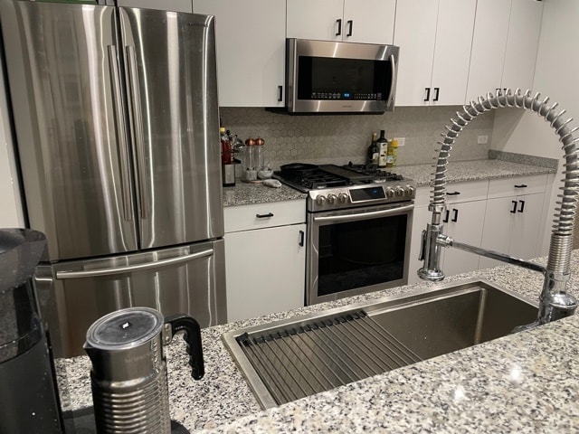 Building Photo - 411 W Ontario St