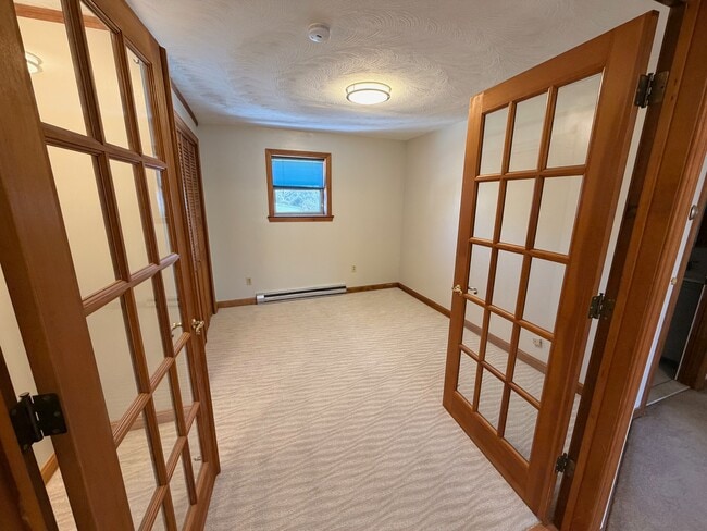 Building Photo - Barrington Brick House