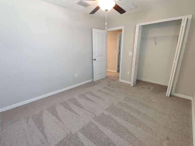 Building Photo - 7115 Samuel Ivy Dr