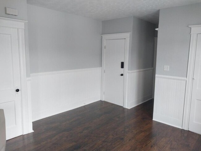 Building Photo - 48 Covell St