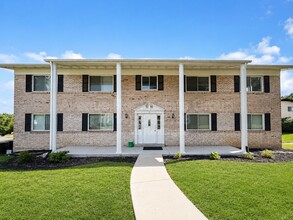 Building Photo - 35 Cathcart Dr