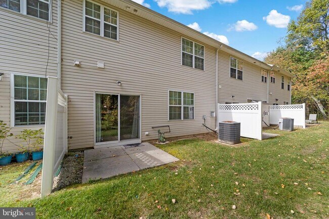 Building Photo - 133 Newman Ct