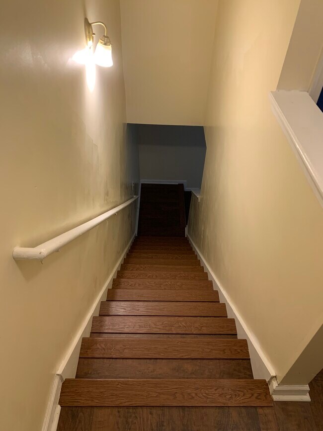 Stairs - 6115 Camden Forrest Dr