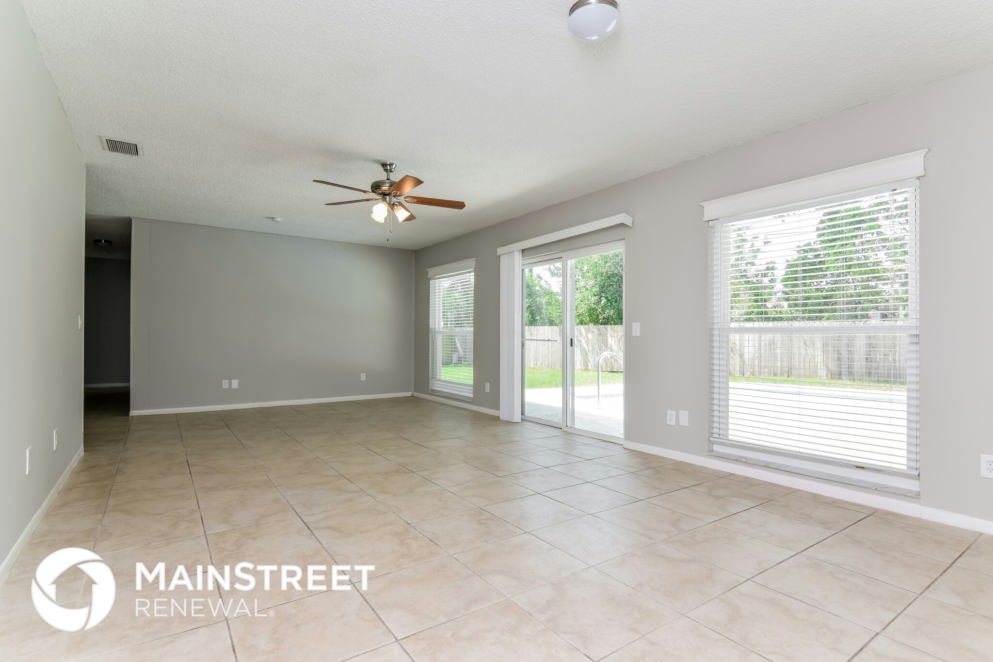 Building Photo - 14051 Briardale Ln