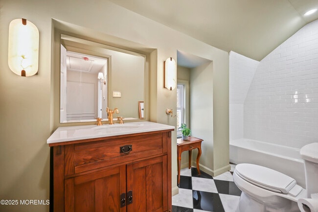 Building Photo - 400 S 1st Ave