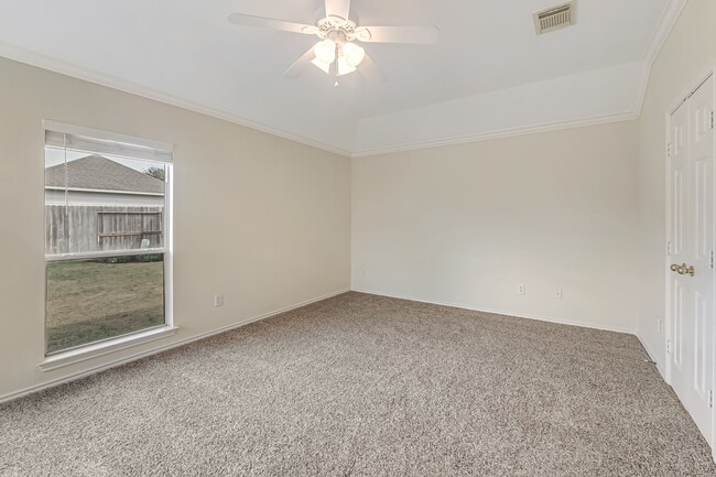 Building Photo - 21930 Bronze Leaf Dr