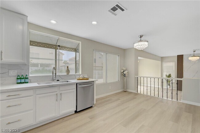 Building Photo - 2701 Copper Cove Dr