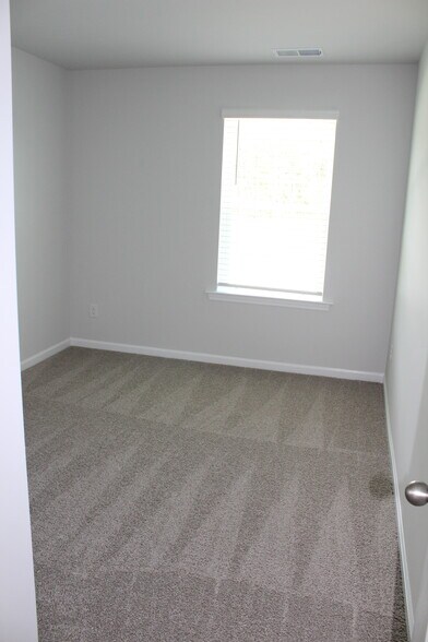 Bedroom 2 - 4174 High Glen Dr