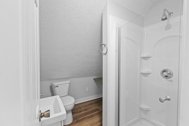 Building Photo - 1515 King Ave