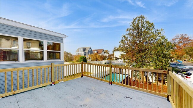 Building Photo - 37 Waring Pl