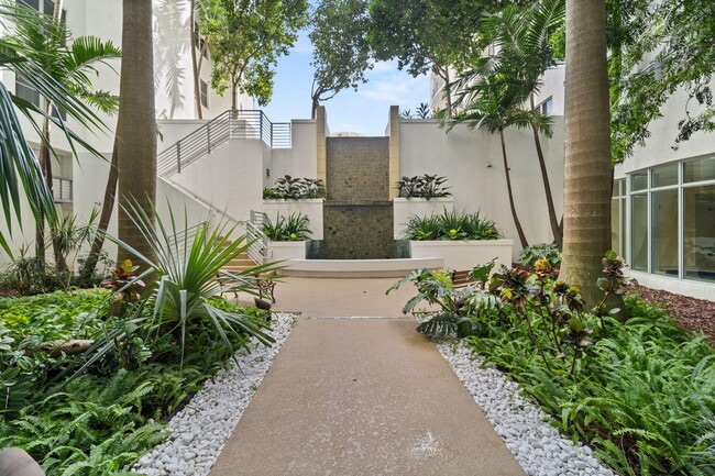 Building Photo - 1830 Radius Dr