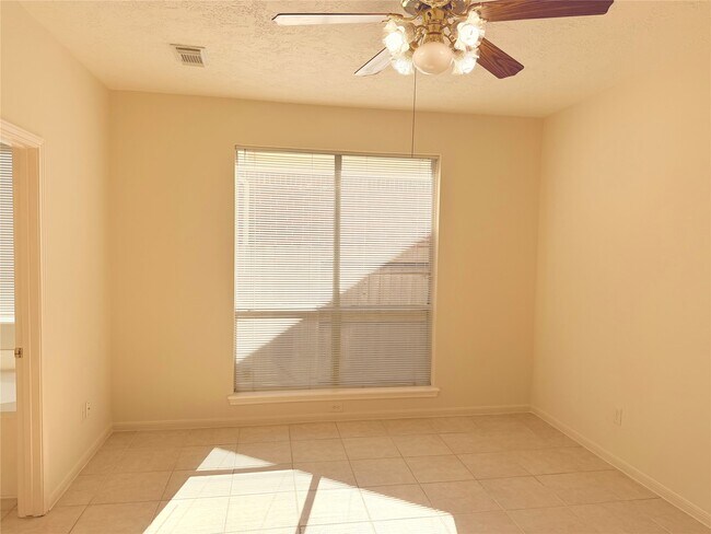 Building Photo - 4738 Stoney Point Ct