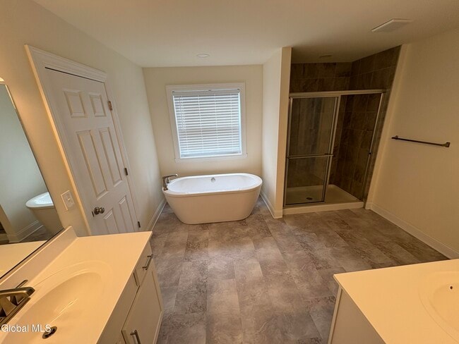 Building Photo - 43 Timber Creek Dr