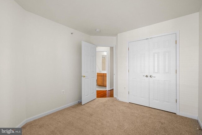 Building Photo - 129 Hearth Ct