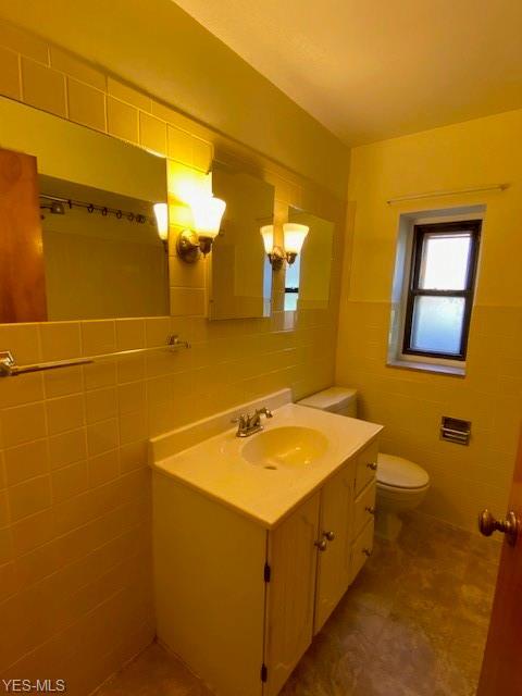Building Photo - 2855 Morewood Rd