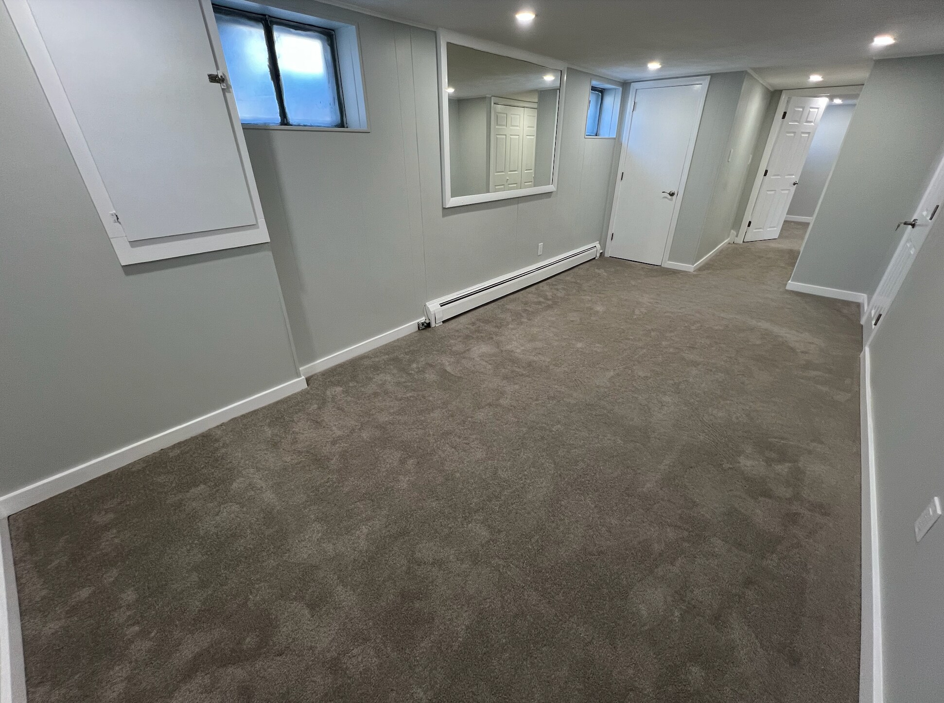 Building Photo - 27 Church St