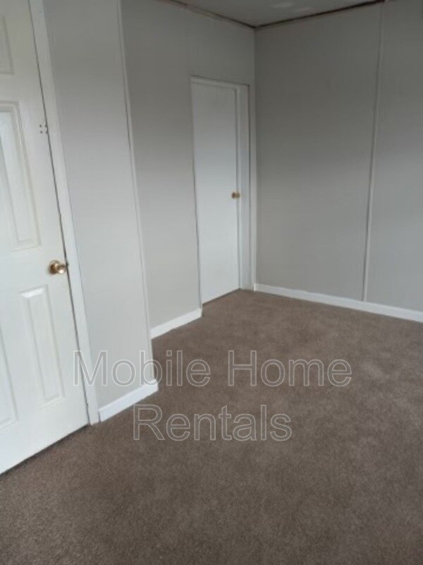 Building Photo - 6312 Hwy 81 South