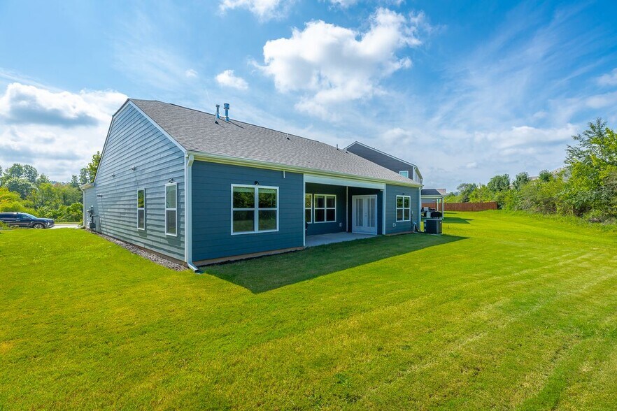 Building Photo - 10815 Upland Dr