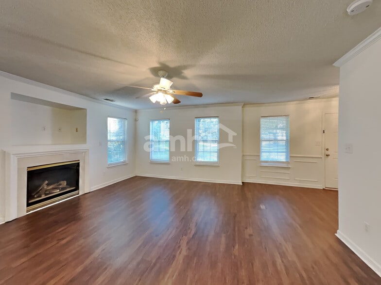 Building Photo - 14635 Devin Allen Dr