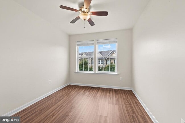 Building Photo - 306 Paladium Ct