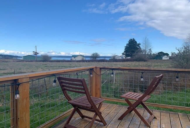 Building Photo - 591 Cattle Point Rd