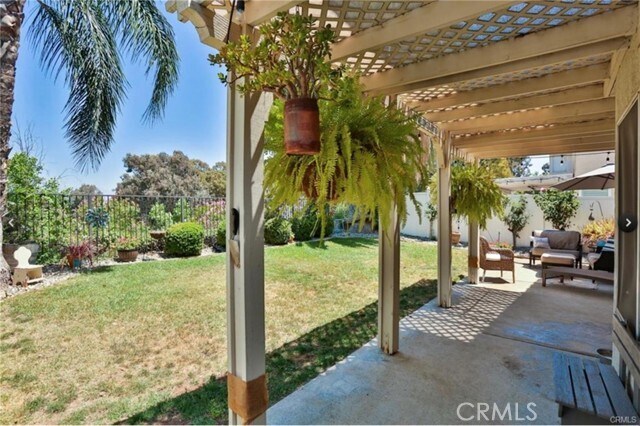 Building Photo - 15434 Ficus St