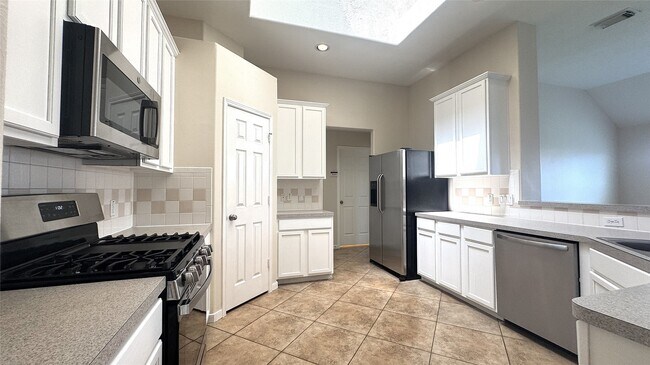 Building Photo - 24926 Ranch Lake Ct