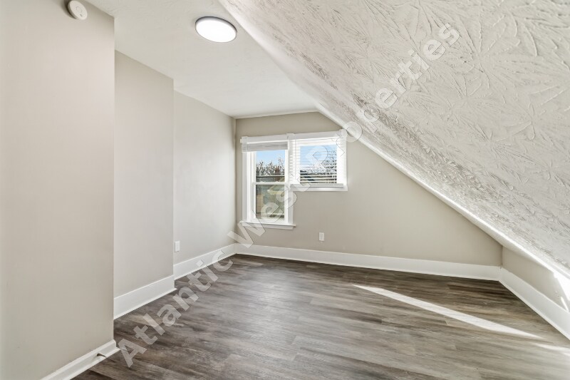 Building Photo - 1512 Blair Ave