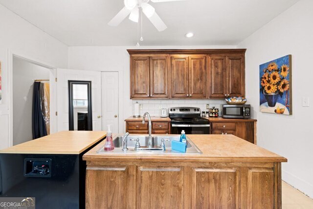 Building Photo - 42 Poplar St