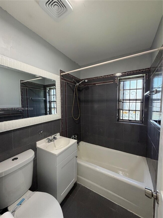 Building Photo - 2531 NW 152nd Terrace
