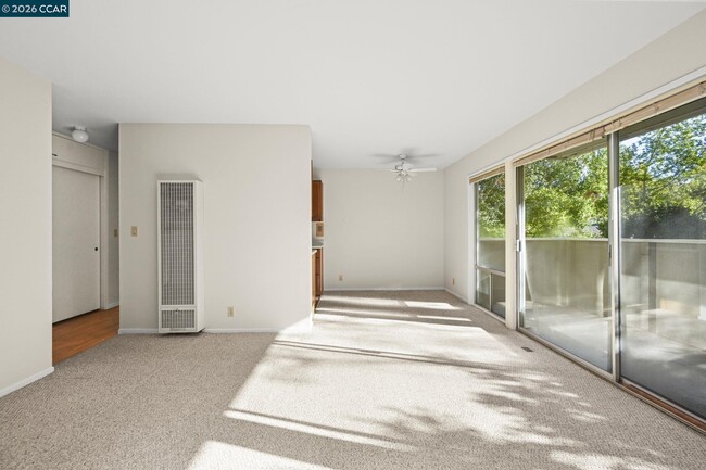 Building Photo - 73 Brookwood Rd