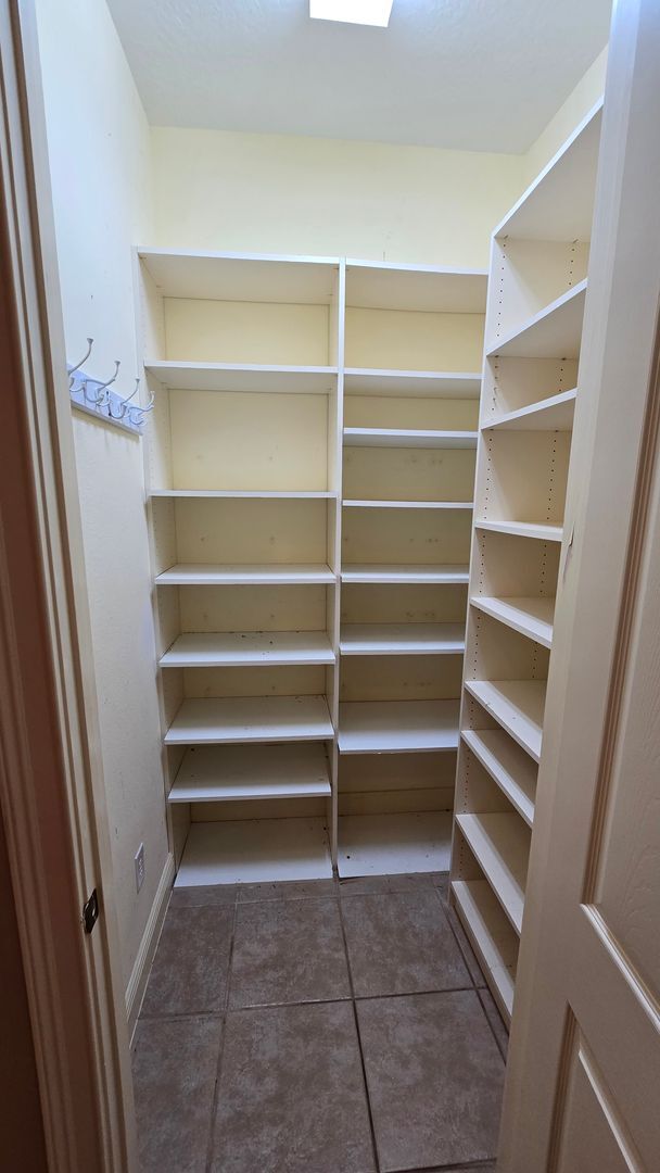 Building Photo - Stunning 3 Bedroom, 3 Bath Home – 2,500 sq/ft – Oversized Garages & Modern Upgrades