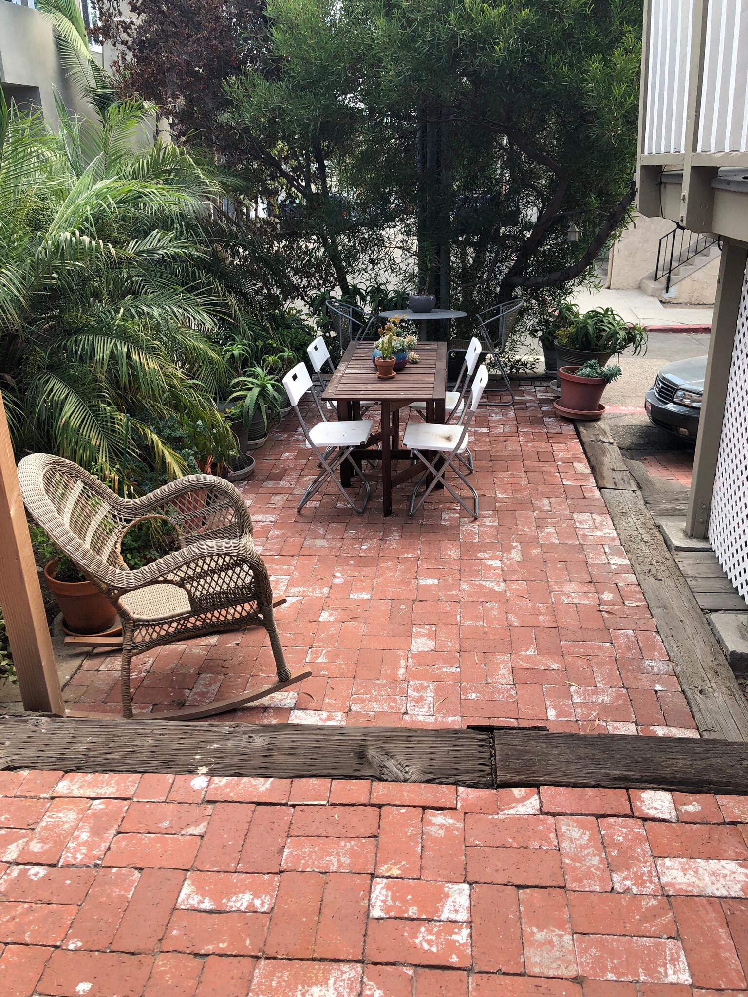 Your patio on the park. - 315 4th St