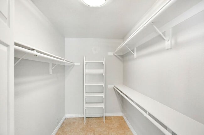 Building Photo - 3 Bed, 2 Bath Single Story West Vegas Beauty