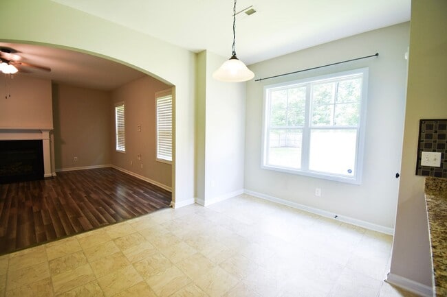 Building Photo - Coming Soon! 4 Bedroom 2.5 Bath