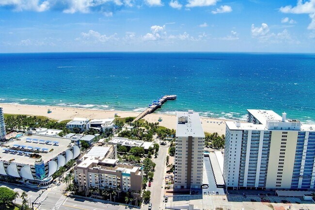 Building Photo - 111 N Pompano Beach Blvd