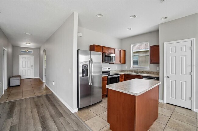 Building Photo - 14310 Alistar Manor Dr